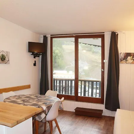 Apartment 4 Pers Skis Aux Pieds, Balcon Sud - Fr-1-322-129 Les Orres